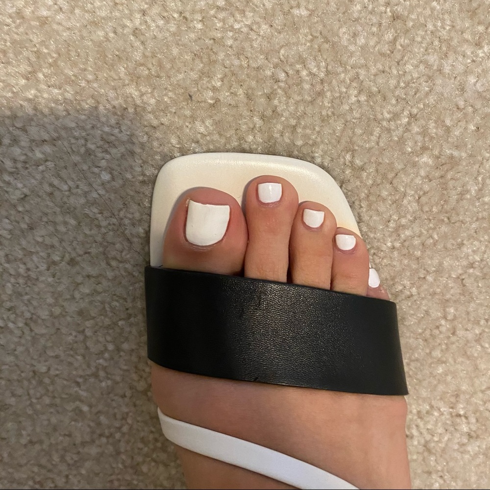 Topshop white and black HEELS - Picture 10 of 10